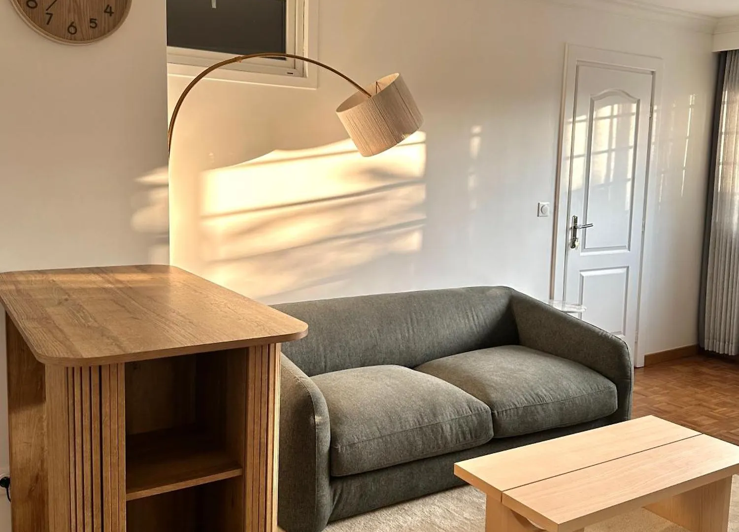 123 - Spacieux Pour 8 Personnes A