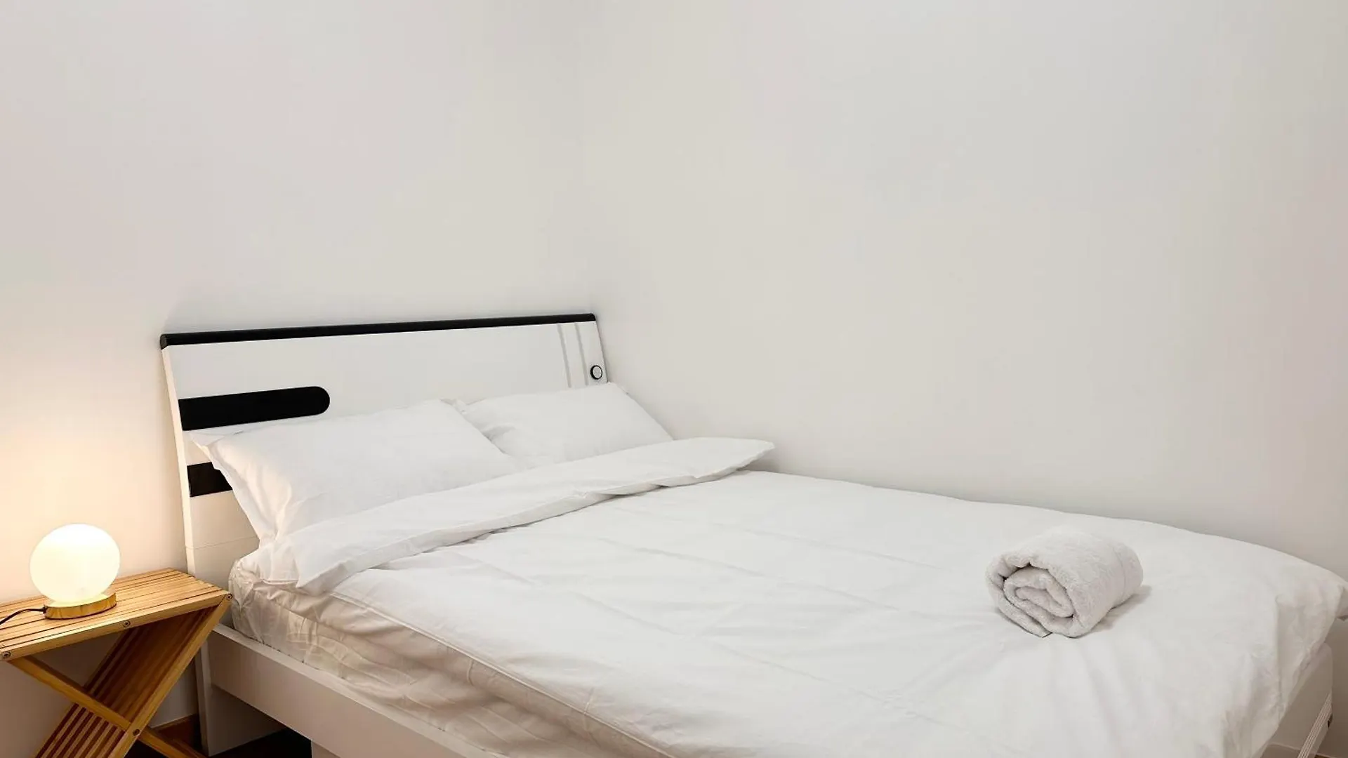 123 - Spacieux Pour 8 Personnes A Daire *